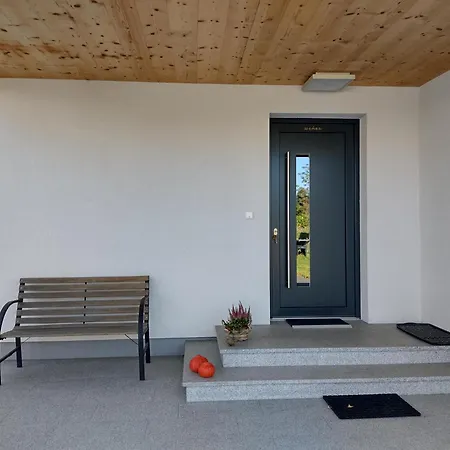6 Holiday home